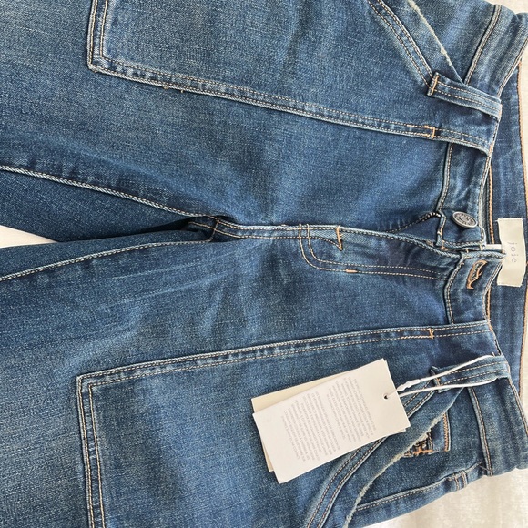 NWT Josie skinny jeans with ankle zippers - Picture 2 of 4